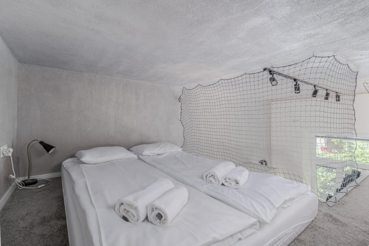 Parkside Fresh Apartments - Old Town Guesthouse - By Upstairs Cracóvia Exterior foto